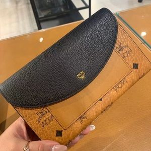 MCM Visetos 2 Piece Flap Envelope Wallet Clutch